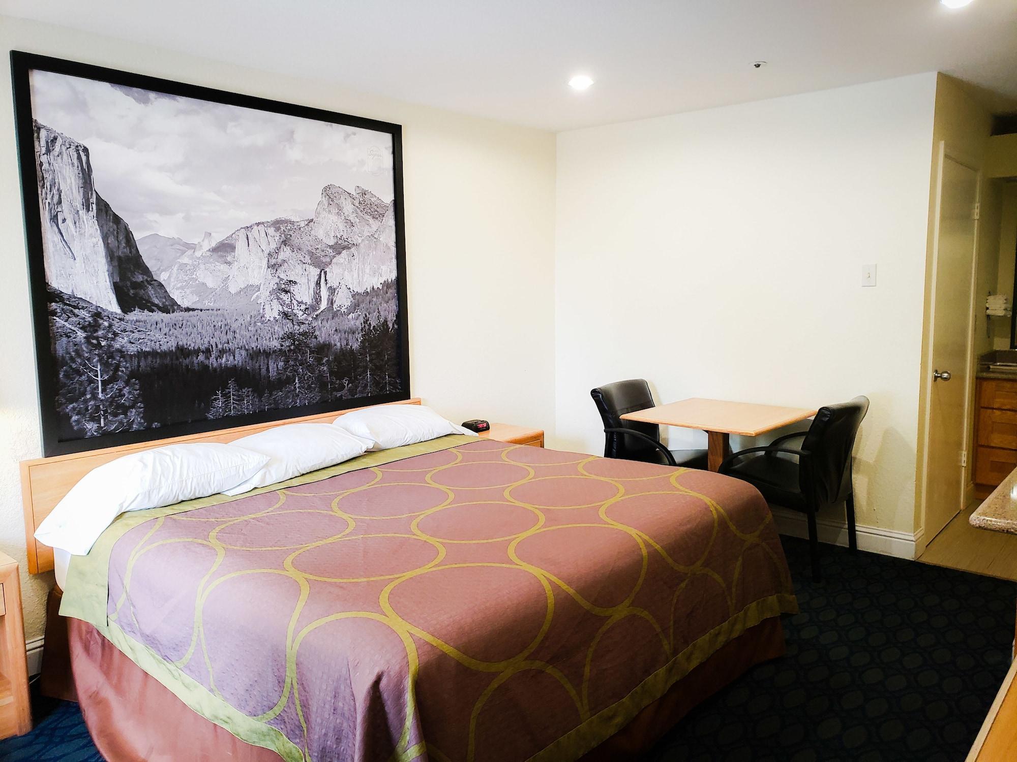 Hotel Super 8 By Wyndham Auburn Esterno foto