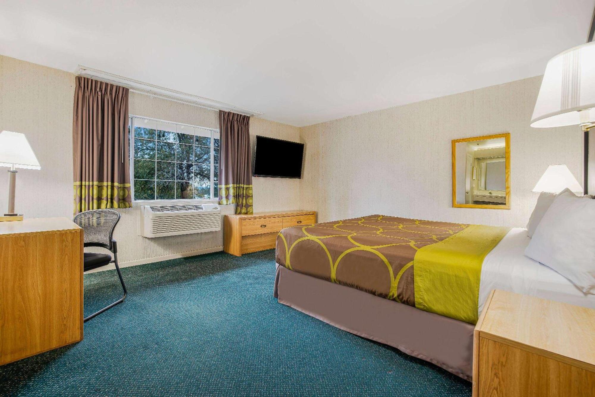 Hotel Super 8 By Wyndham Auburn Esterno foto