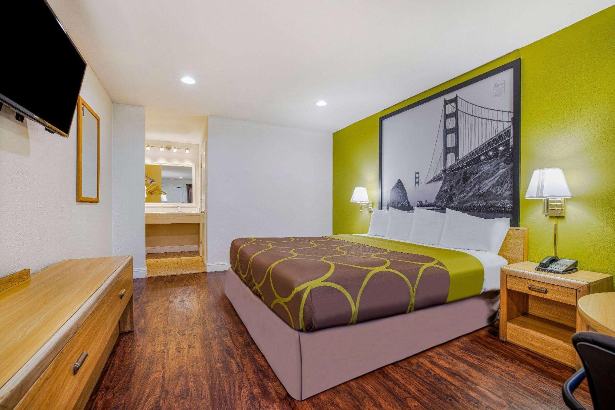 Hotel Super 8 By Wyndham Auburn Esterno foto